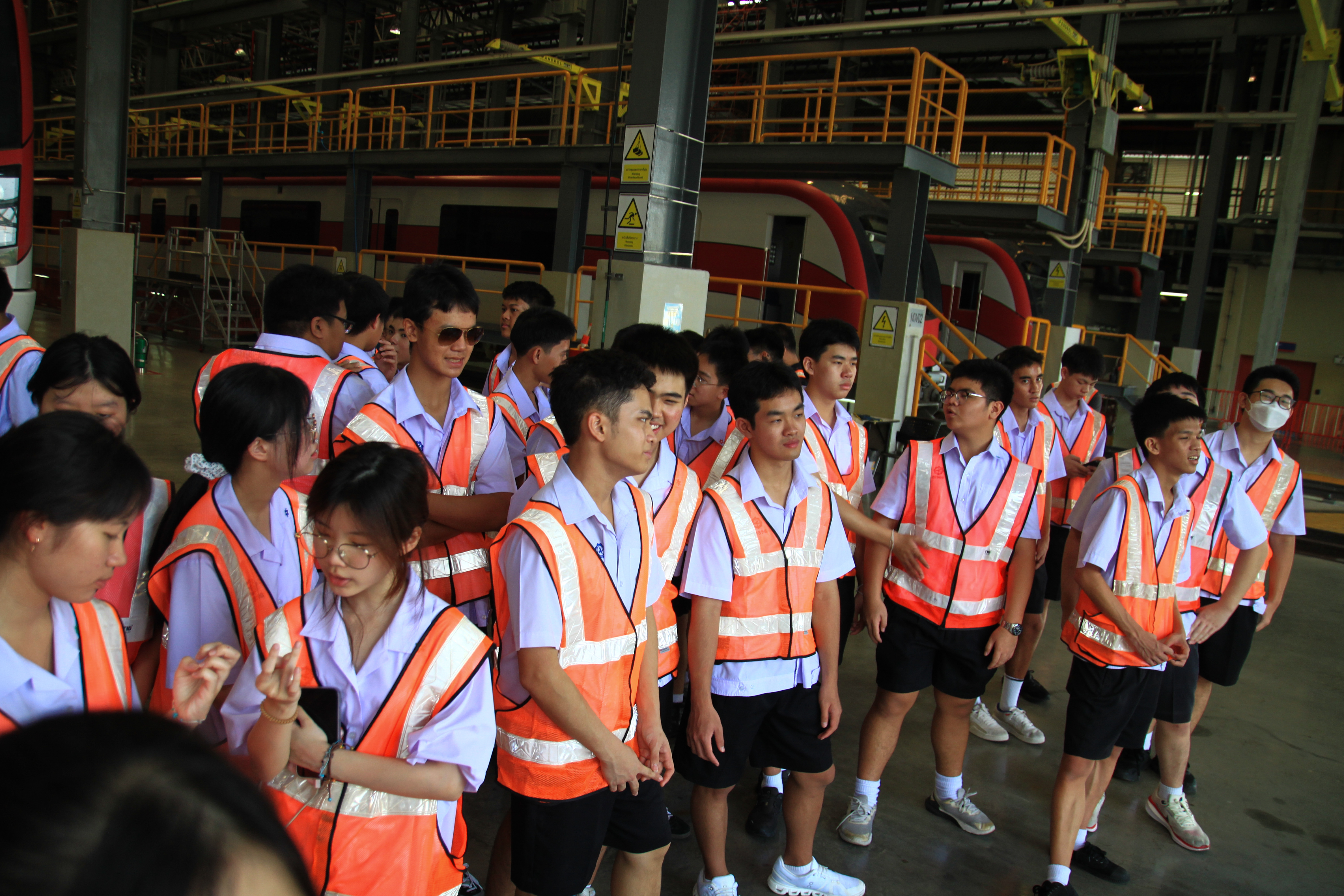 M.4 students at SRT Depot